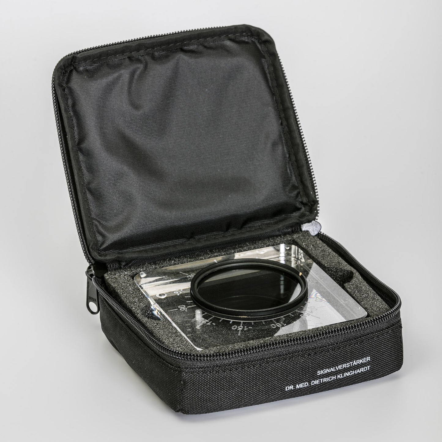 Signal amplifier box